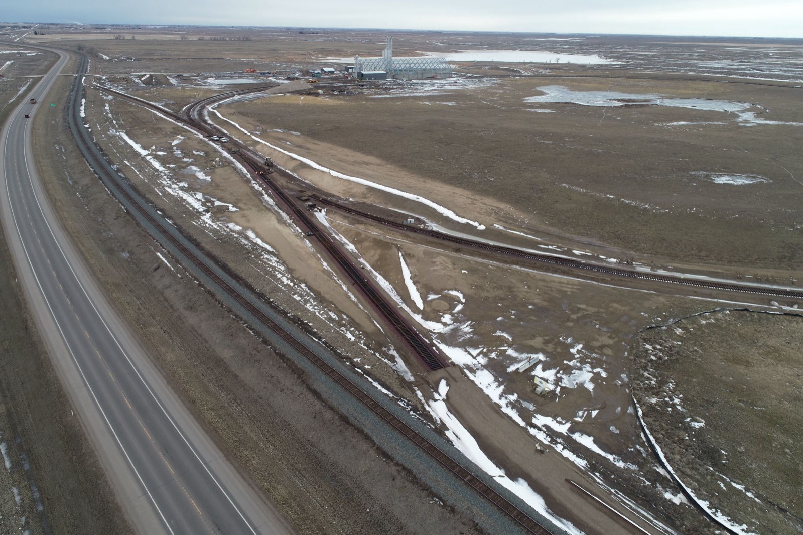 Switch and loop-track leads at Grassy Lake